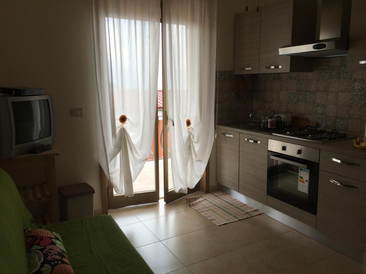 Residence La Fenice Ff จีอาร์ดีนี นักซอส ภายนอก รูปภาพ